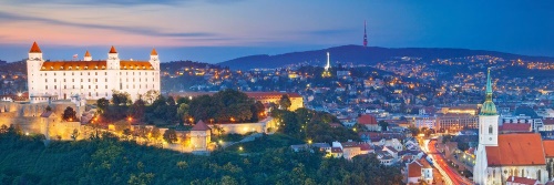Obraz večer v Bratislavě