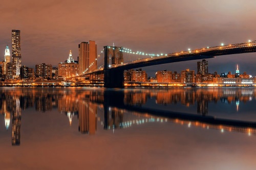 Tapeta Manhattan osvětlený most