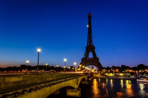 Samolepící fototapeta Eiffelova věž v noci