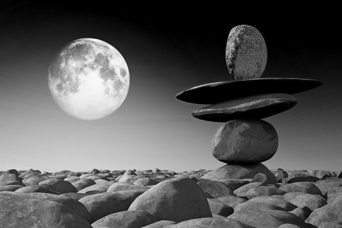 Samolepící tapeta kameny v černobílém měsíčním světle