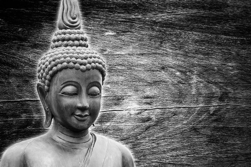 Tapeta socha Budhy černobílá