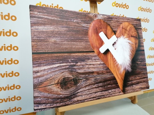 Obraz kříž na dřevěném pozadí