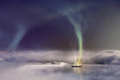 Obraz polární záře nad jezerem