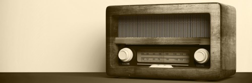 Obraz retro rádio v sépiovém provedení