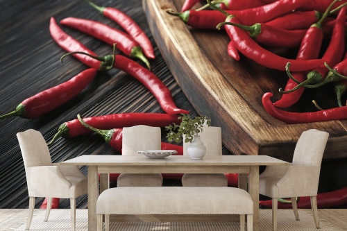 Tapeta chilli papričky na dřevěném prkénku