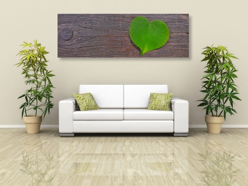 Obraz list ve tvaru srdce na dřevěném podkladu