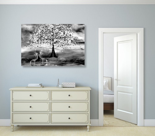 Obraz volavky pod magickým stromem v černobílém provedení