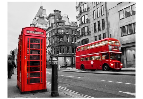 Fototapeta - Red bus and phone box in London